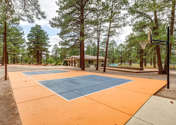 Deluxe Flagstaff Abode W/ Game & Outdoor Fun!