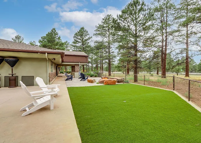 Deluxe Flagstaff Abode W/ Game & Outdoor Fun! Holiday home *